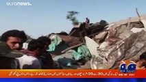 30 قتيلاً على الأقل في اصطدام قطارين سريعين في جنوب باكستان