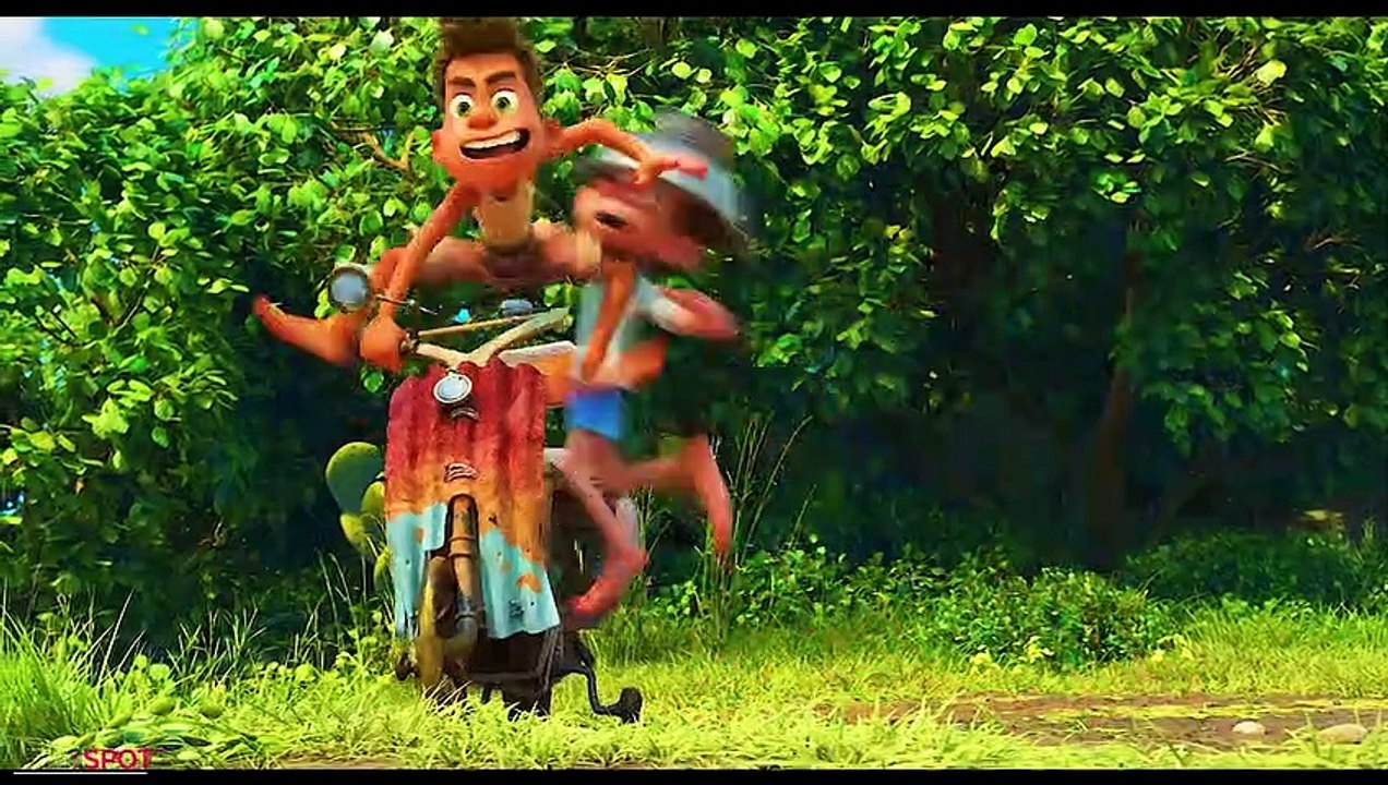 Luca's Parents In Surface World Scene  LUCA (NEW 2021) Movie CLIP 4K