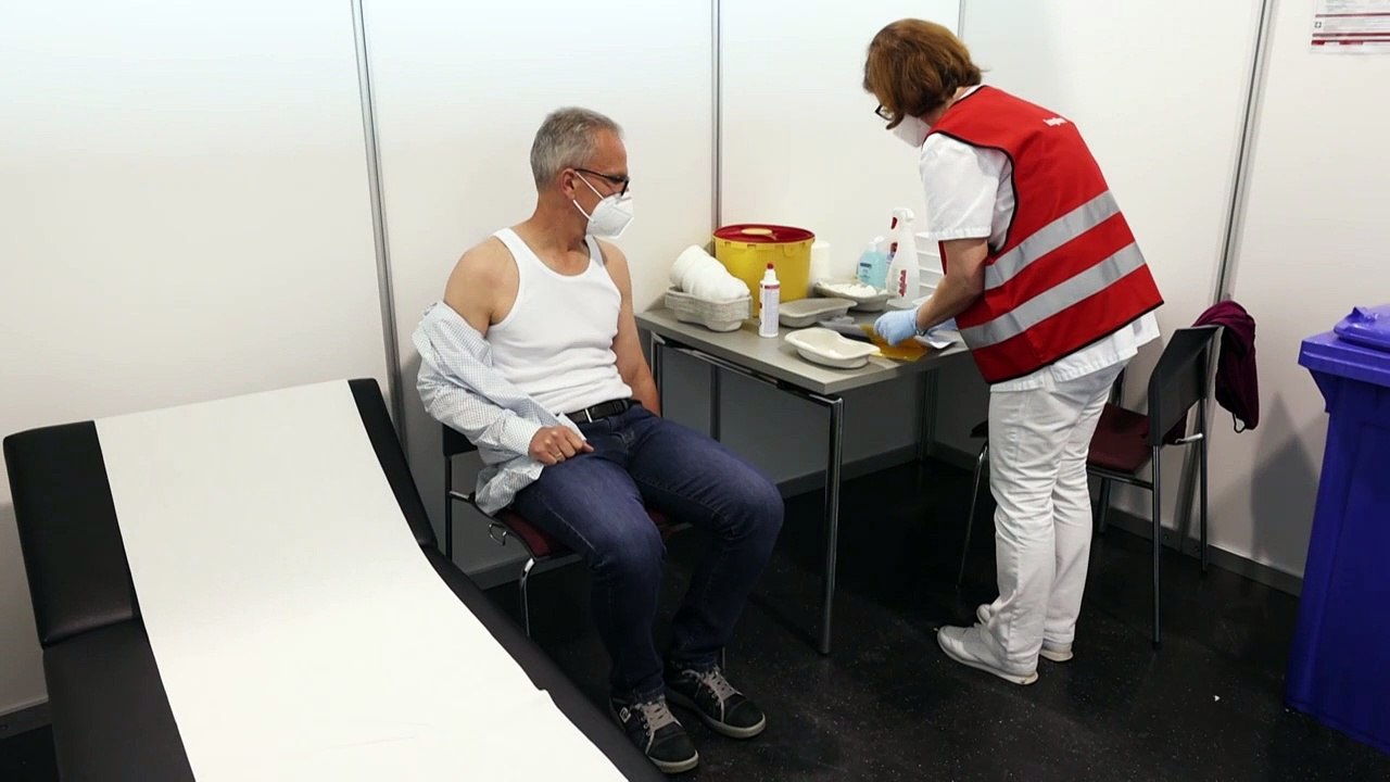 Priorisierung für Corona-Impfung fällt in Deutschland weg