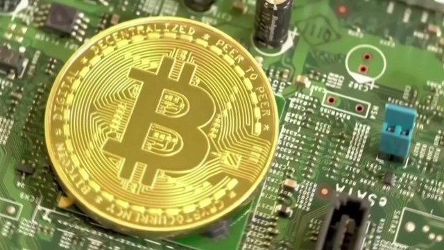 [더뉴스-더인터뷰] 출렁이는 가상 화폐...세계 최초 '법정 통화' 시동? / YTN