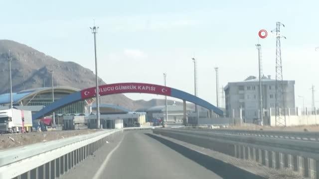 Ağrı Dağı heybetiyle misafirlerini ağırlıyor