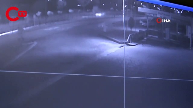 Sivil polis aracı ile otomobil çarpıştı: 1 polis şehit oldu,1 astsubay yaşamını yitirdi