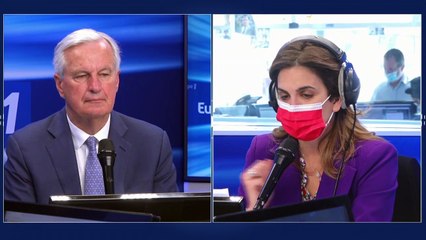 Les propos de Mélenchon "indignes du respect" dû aux victimes des attentats, pour Barnier