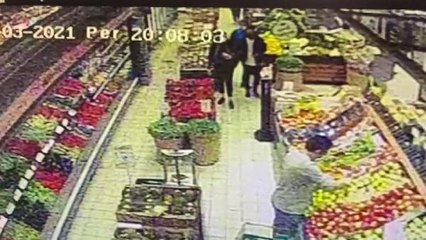 CEP TELEFONU ÇALAN HIRSIZ, BEKÇİLERDEN KAÇAMADI