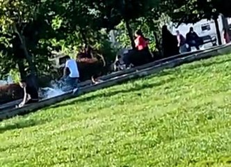 Arnavutköy'de çocukların tehlikeli süs havuzu eğlencesi kamerada