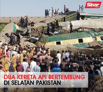 Dua kereta api bertembung di selatan Pakistan