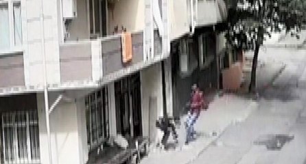 Bastığı kiriş kırılan hırsız 2 metreden aşağı düştü