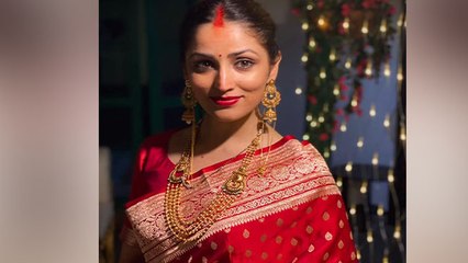 Yami Gautam बनारसी साड़ी और सिंदूर भरी मांग में दिखी बेहद खूबसूरत ; Photo viral | FilmiBeat
