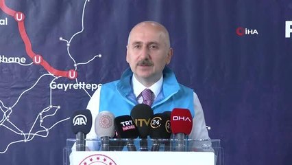 Ulaştırma Bakanı Karaismailoğlu: "Devam eden metro hattı üzerine hafriyat dökülen günleri gördü İstanbul"