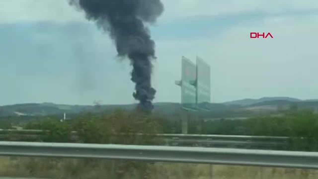 Son dakika haberi... BURSA'DA, GERİ DÖNÜŞÜM TESİSİ ATIK TOPLAMA ALANINDA YANGIN