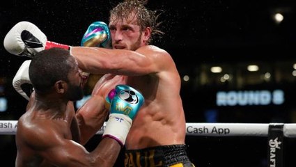 Mayweather rezil oldu! Dünyanın en çok kazanan boksörü, ringde YouTuber'a diş geçiremedi