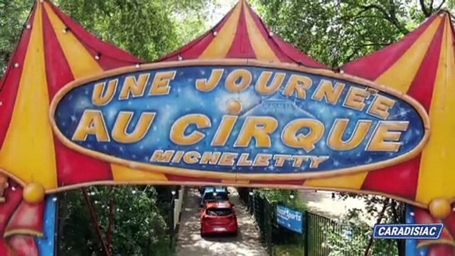 Range Rover Evoque P300e : virage obligatoire – Salon Caradisiac Électrique/Hybride 2021