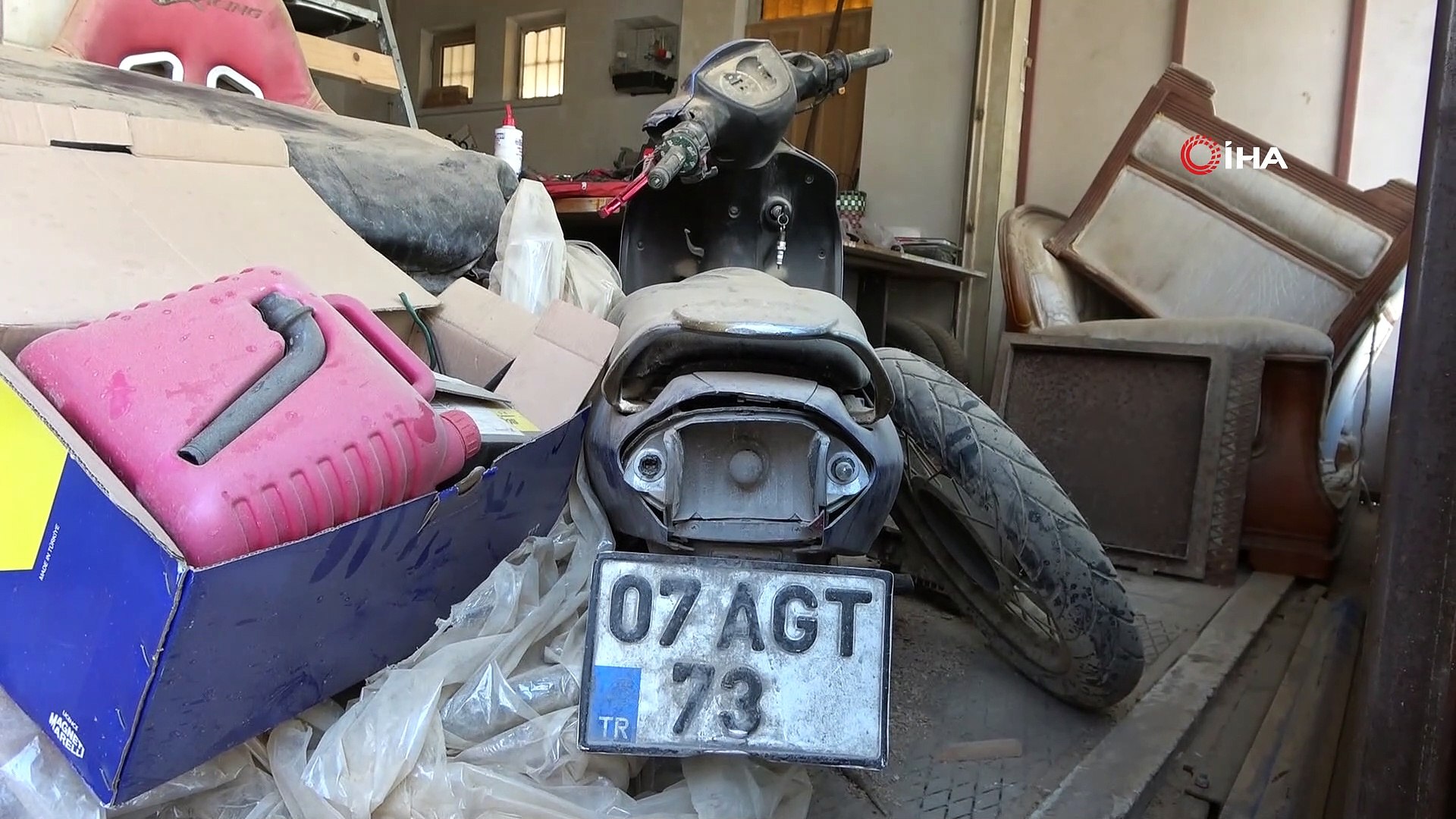 Trafikten düşürmediği hurda motosikletin faturası ağır oldu - Dailymotion  Video