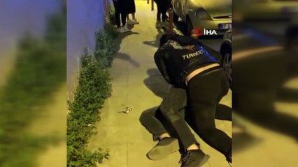 Şişli’de darp edilen kadını motosikletli grubu kurtardı