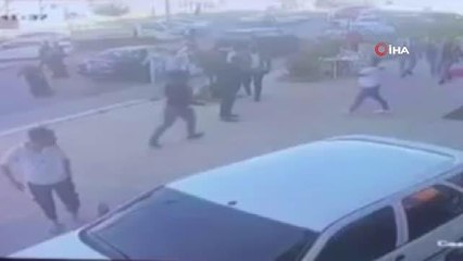 Gelin başı ücretini çok buldular, kuaföre saldırdılar... Dehşete düşüren görüntüler kamerada