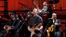 Beware of Darkness (George Harrison cover) - Eric Clapton (live)