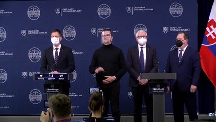 NAŽIVO po 15_00_ Premiér E. Heger o rozvoji vedy a výskumu