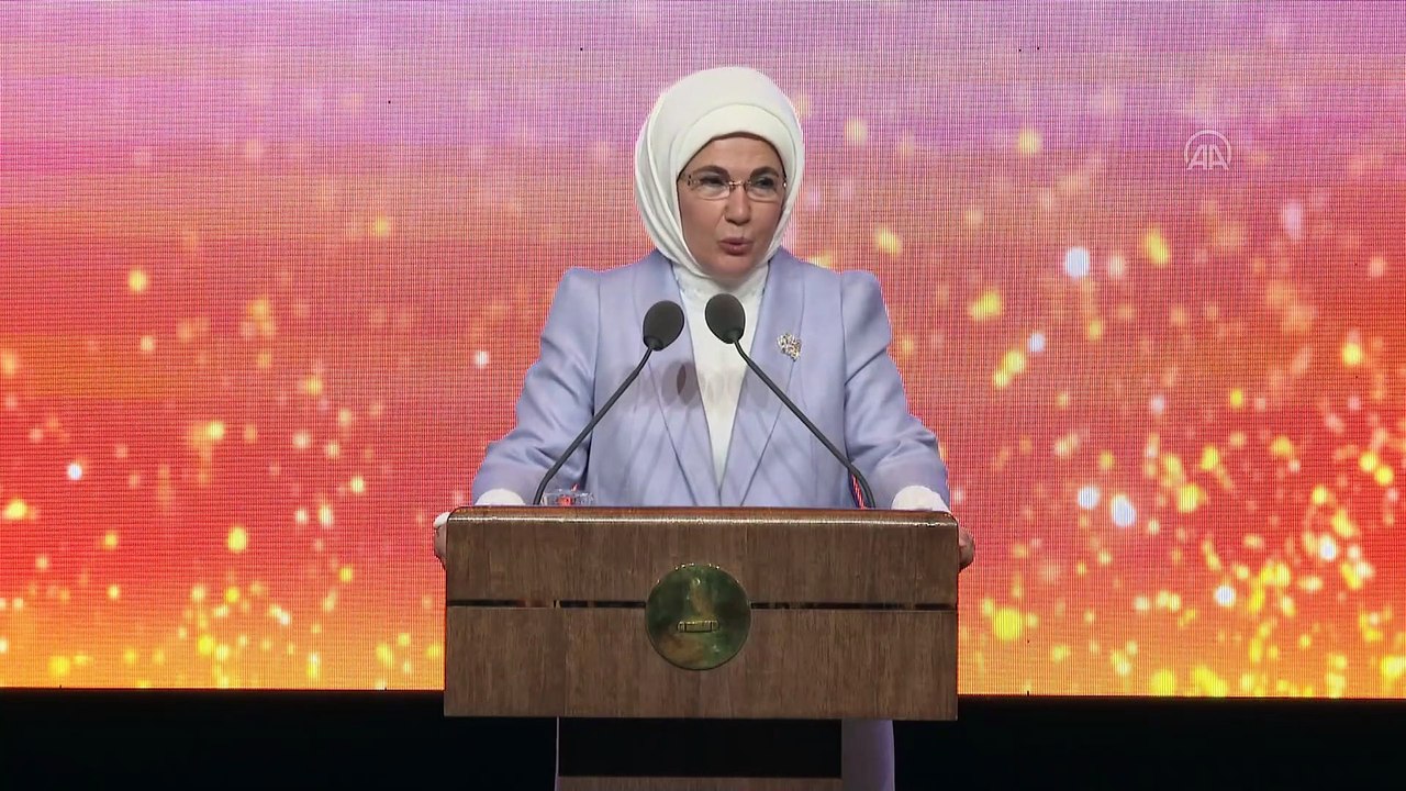 ANKARA - Emine Erdoğan 'Merhametin Dili Kuş Dili Vakıf Haftası Toplantısı'nda konuştu (2)