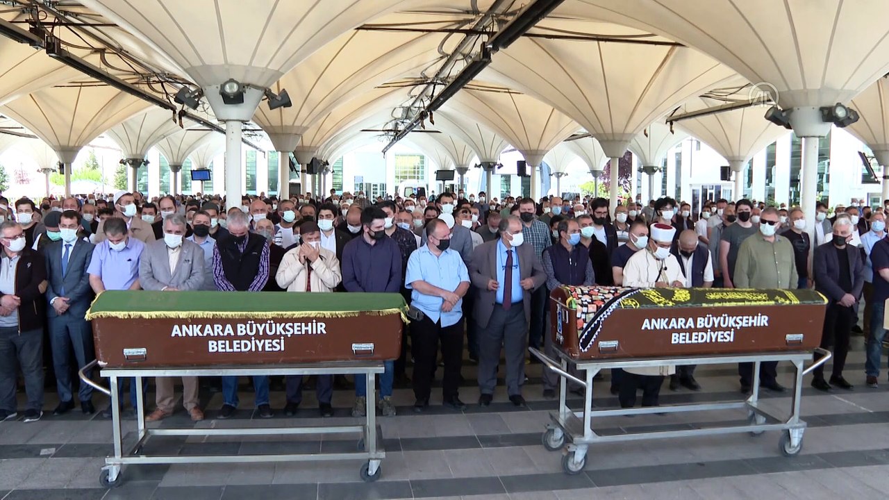 ANKARA - Milat Gazetesi Genel Yayın Koordinatörü Arseven'in damadı Enes Turhan son yolculuğuna uğurlandı