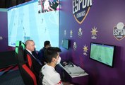 Cumhurbaşkanı Erdoğan, AK Parti Gençlik Kollarınca düzenlenen e-Spor turnuvasının final maçını izledi (2)