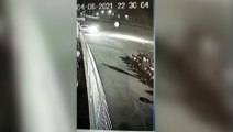 Câmera de segurança registra homem furtando motocicleta no Bairro XIV de Novembro