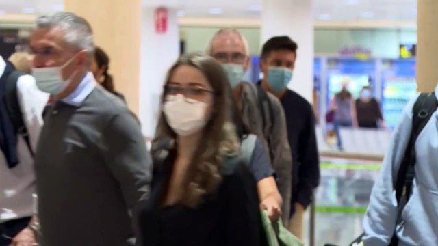 España reabre sus playas a los turistas vacunados