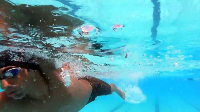 Rien n'est impossible : un nageur réfugié syrien vise les Jeux paralympiques de Tokyo