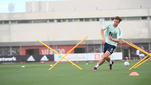 La selección se entrena por turnos y de forma individual