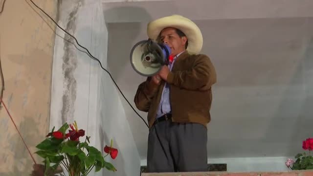 Pedro Castillo adelanta a Keiko Fujimori en el recuento electoral de las elecciones en Perú