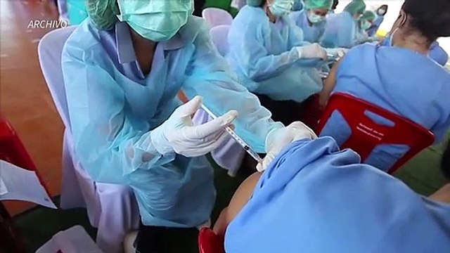 OMS pide a laboratorios compartir 50% de sus vacunas anti Covid con Covax