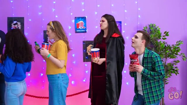 SHORT VAMPIRE AND TALL VAMPIRE || Cute And Funny Situation Vampires by 123 GO!