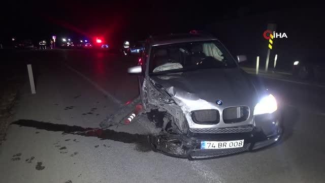 Ters şeride giren cip jandarma aracına çarptı: 2'si jandarma 4 yaralı