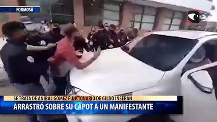 Arrastró sobre su capot a un manifestante
