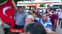 HDP’nin basın açıklamasına 'Türk bayraklı' protesto