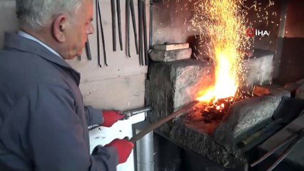 Binlerce yıllık teknikle yapılan bıçak ve kılıçlara büyük ilgi