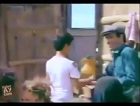 Kemal Sunal'ın filminde Allah'a hakaret!