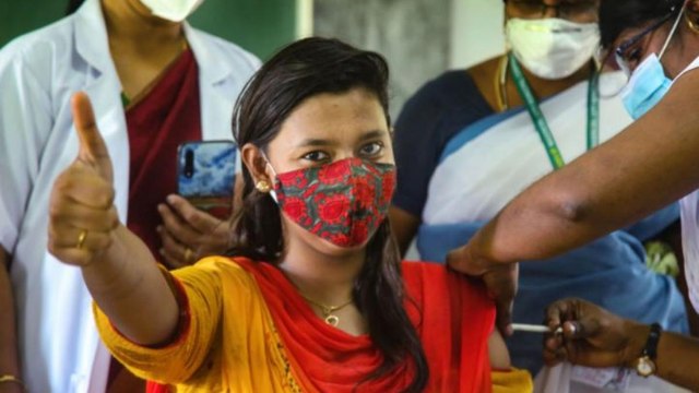 100 News: Over 23 crore people vaccinated in India so far