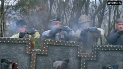 The arrogant enemy did not find the armored force hidden by the commander