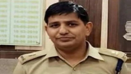 Viral Video: Mahoba SP accused of demanding bribe of 6 lakh
