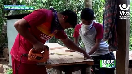 Madriz: una mujer carpintera con talento e innovación en Telpaneca