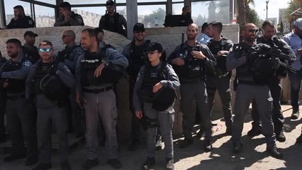 İsrail polisinden Kudüs'te Filistinlilere müdahale: 33 yaralı (1)