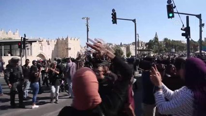 Son dakika haberi: İsrail polisinden Kudüs'te Filistinlilere müdahale: 33 yaralı (2)