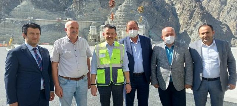 Bakan Pakdemirli: Yusufeli Barajı'nda bu yılın Aralık ayı sonu itibariyle su tutmaya, 2023 yılı başında da enerji üretmeye başlayacağız