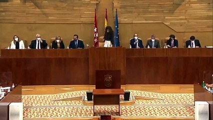 Así callan a una diputada de Errejón cuando intenta prometer su cargo “por un Madrid verde y feminista”