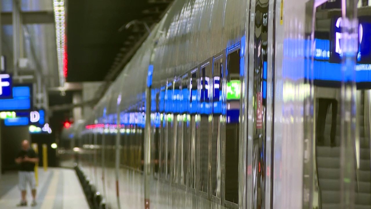 30 Jahre ICE: Taufe für XXL-"Deutschland"-Zug