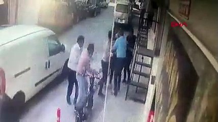 Belediye başkan yardımcısına satırlı saldırı girişimi