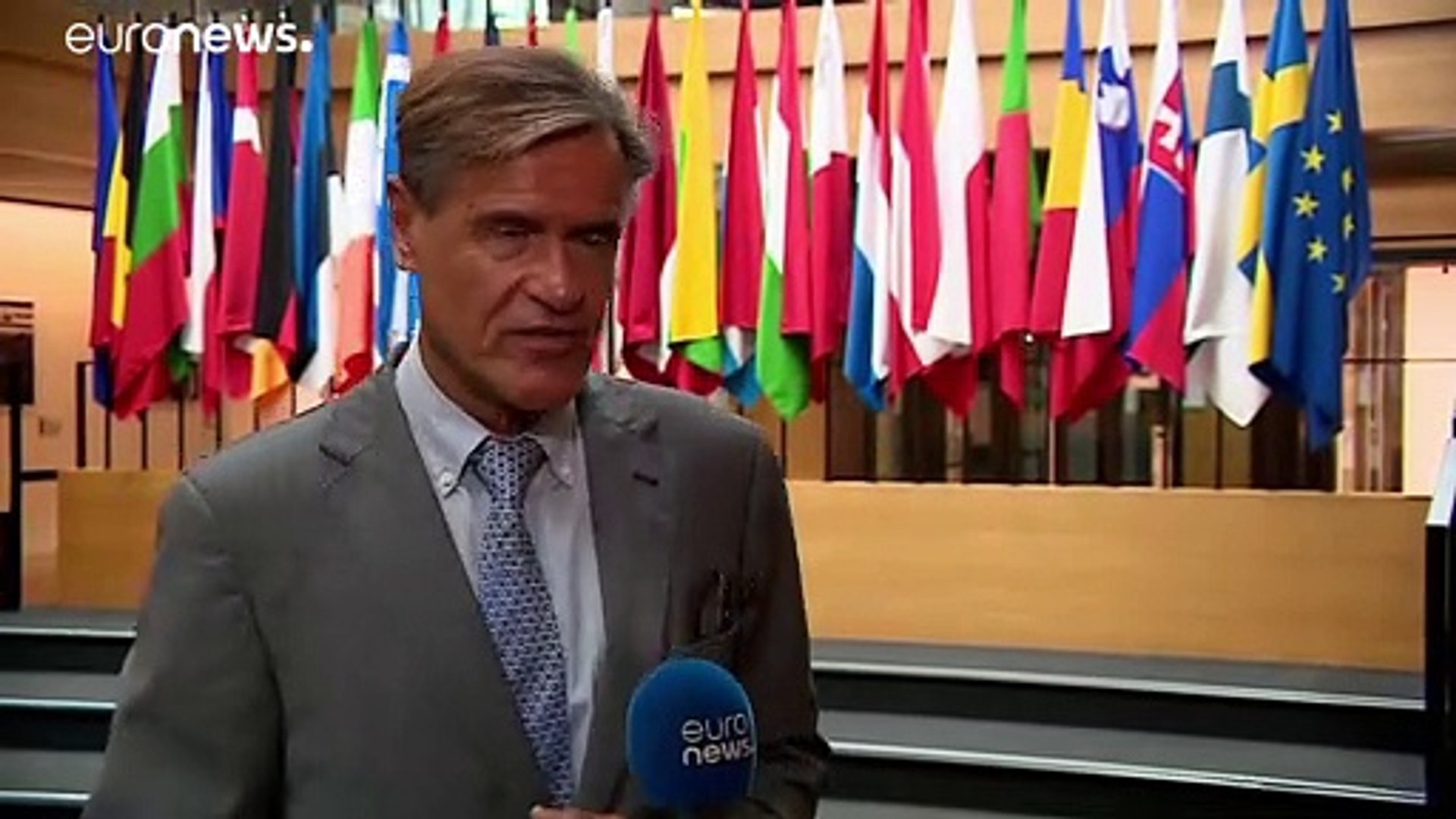 ⁣Евродепутаты анализируют ковидный сертификат