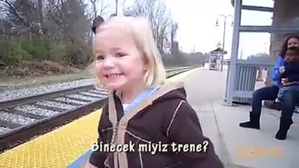 İlk defa tren gören şirin mi şirin ufaklık