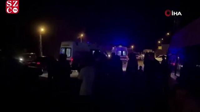 Düğünü unutan vatandaşlar kaza yerine akın etti