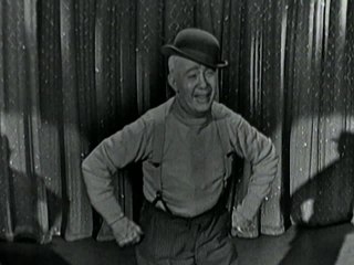 Pat Rooney Sr. - Sidewalks Of New York (Live On The Ed Sullivan Show, January 22, 1956)